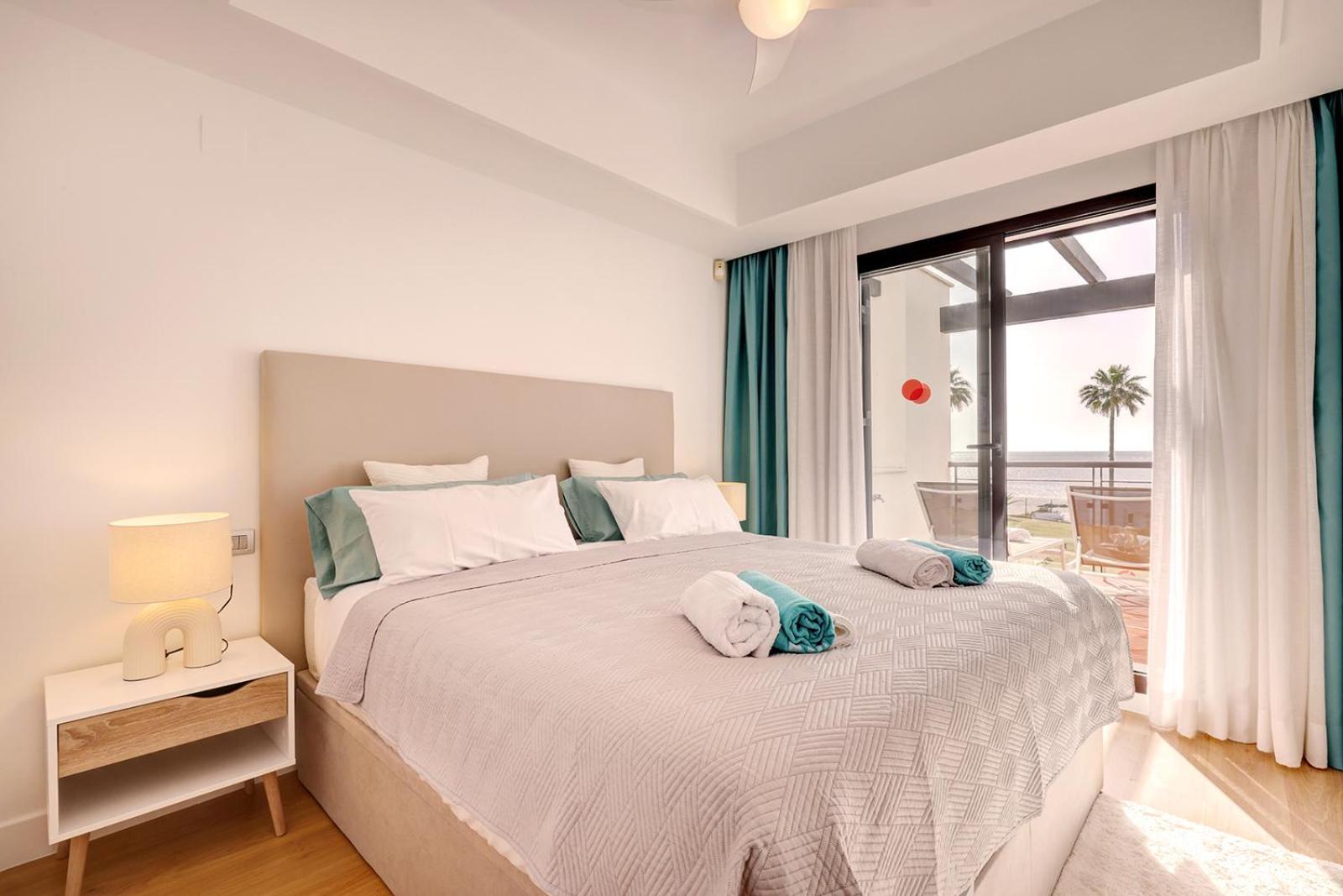 Sunrise Beach Front - Casares Del Mar Exterior foto